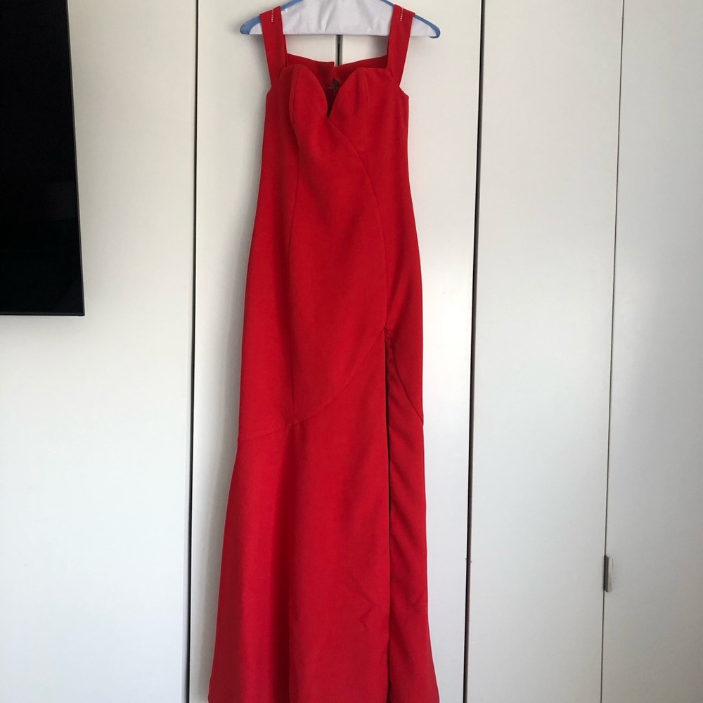 NBD GORGEOUS RED GOWN SIZE SMALL